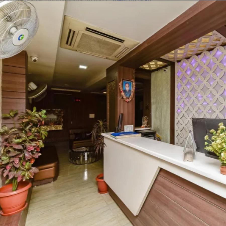 Brij Palace Hotel Bhopal Bagian luar foto